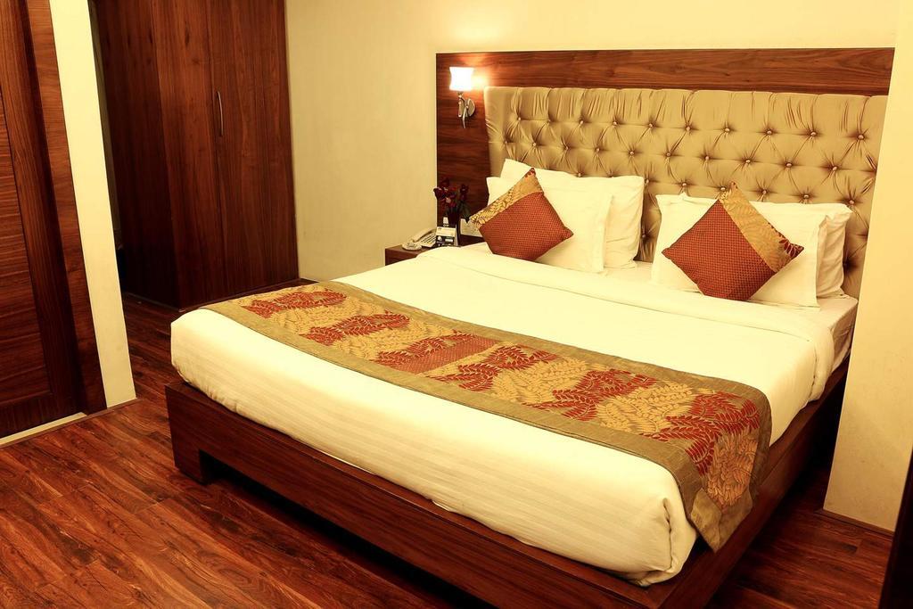 Oyo 1522 Npg Hotel 加尔各答 外观 照片