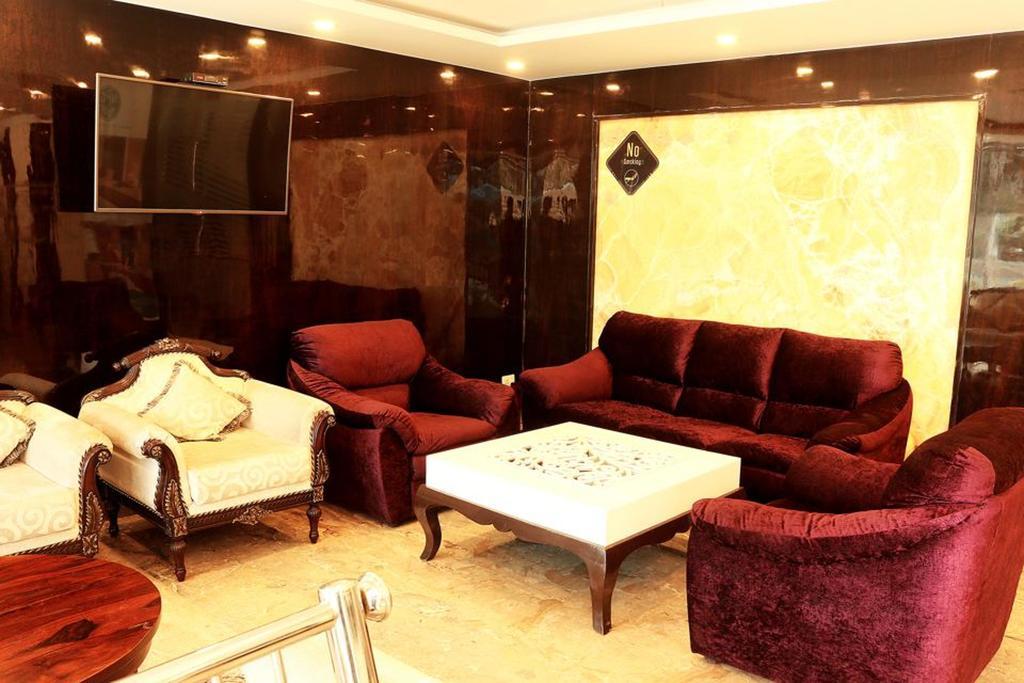 Oyo 1522 Npg Hotel 加尔各答 外观 照片