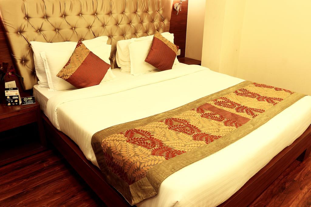 Oyo 1522 Npg Hotel 加尔各答 外观 照片