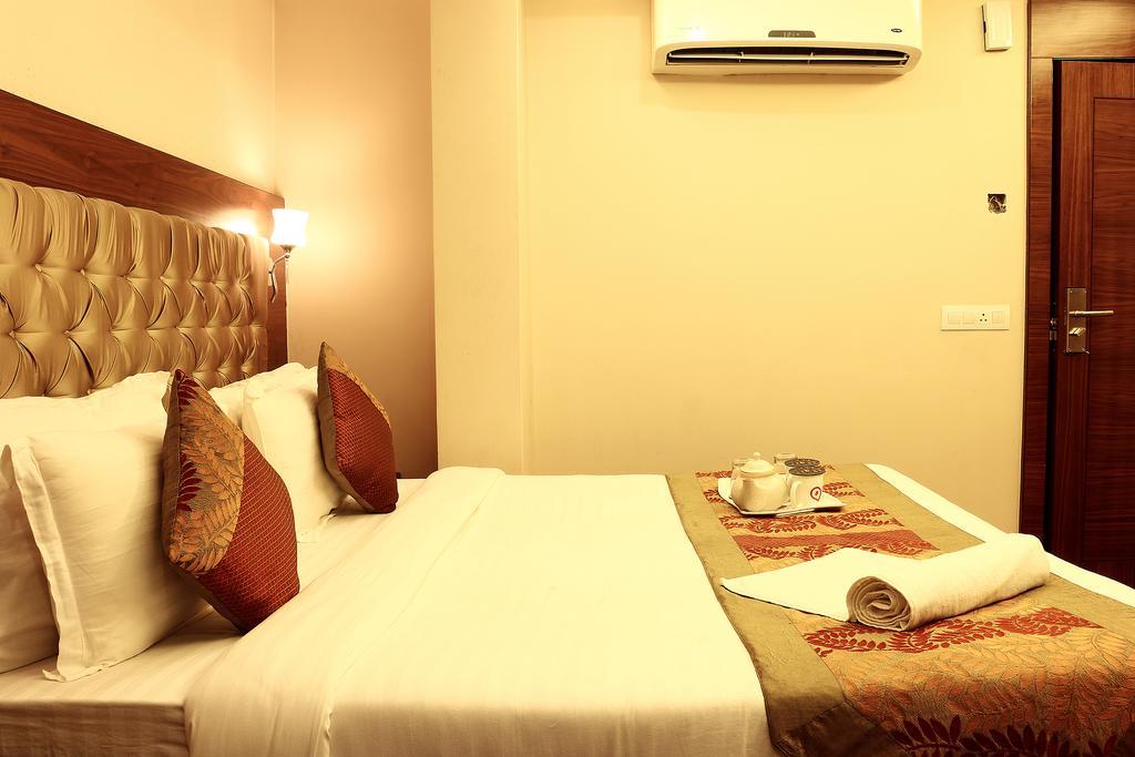Oyo 1522 Npg Hotel 加尔各答 外观 照片
