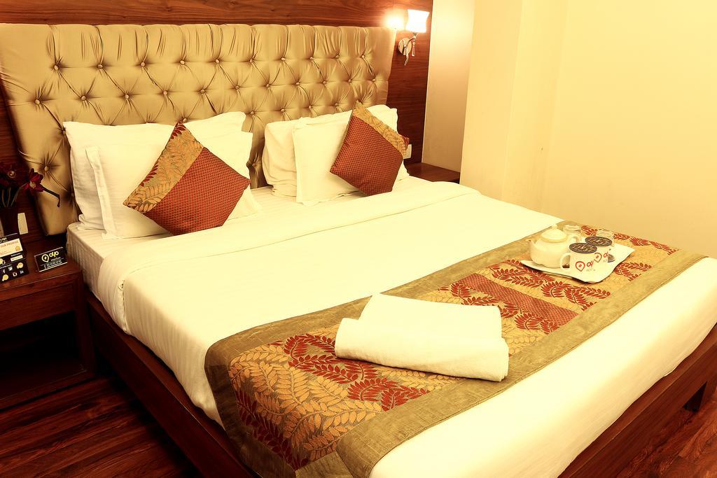 Oyo 1522 Npg Hotel 加尔各答 外观 照片